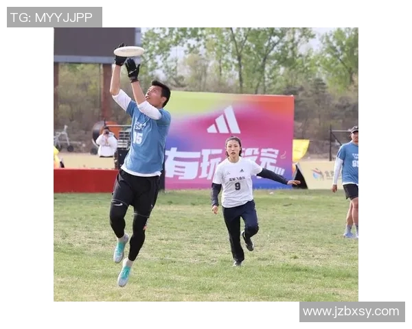 成都飞盘队与深圳飞盘队赛后复盘分析团队配合与战术执行的关键要素