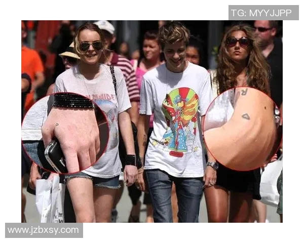 足球明星腿部纹身艺术揭秘：那些令人惊艳的个性化设计与背后的故事